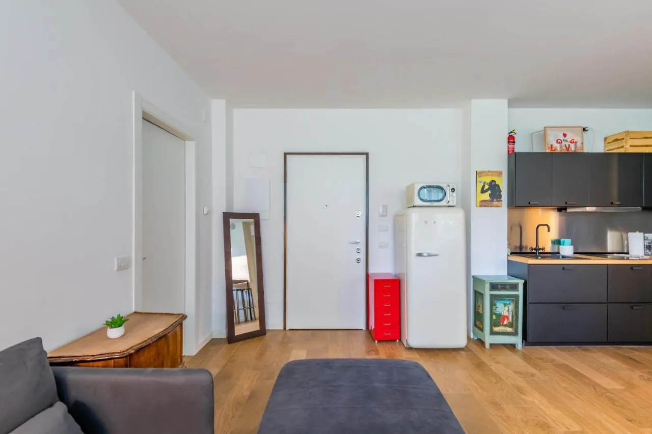 Easylife - Accogliente Appartamento Dallo Stile Industriale Nel Cuore Di Porta Romana Milano Lägenhet